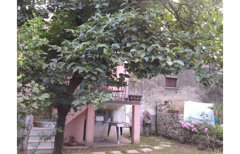 casa indipendente in vendita a Massa in zona Centro Storico