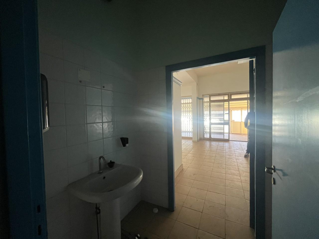 appartamento in vendita a Massa in zona Marina dei Ronchi