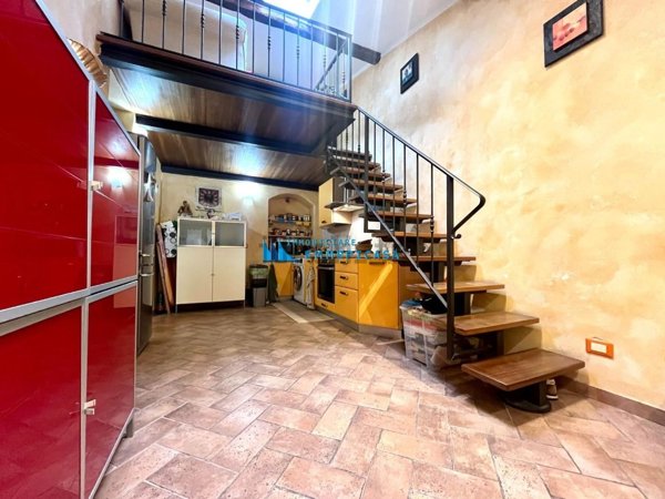 appartamento in vendita a Massa in zona Centro Storico