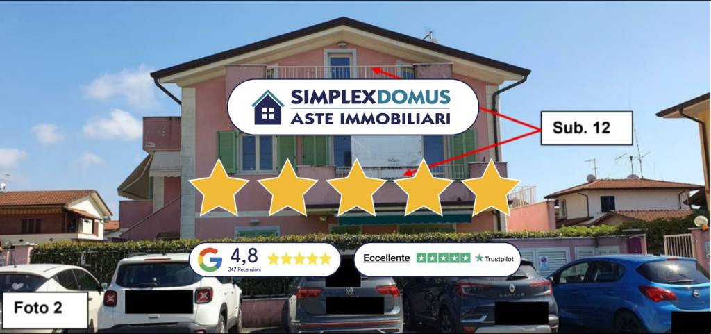 appartamento in vendita a Massa in zona Marina di Massa