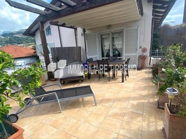 appartamento in vendita a Massa