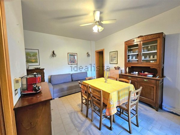 appartamento in vendita a Massa in zona Marina dei Ronchi