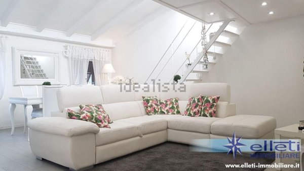 appartamento in vendita a Massa in zona Centro Storico