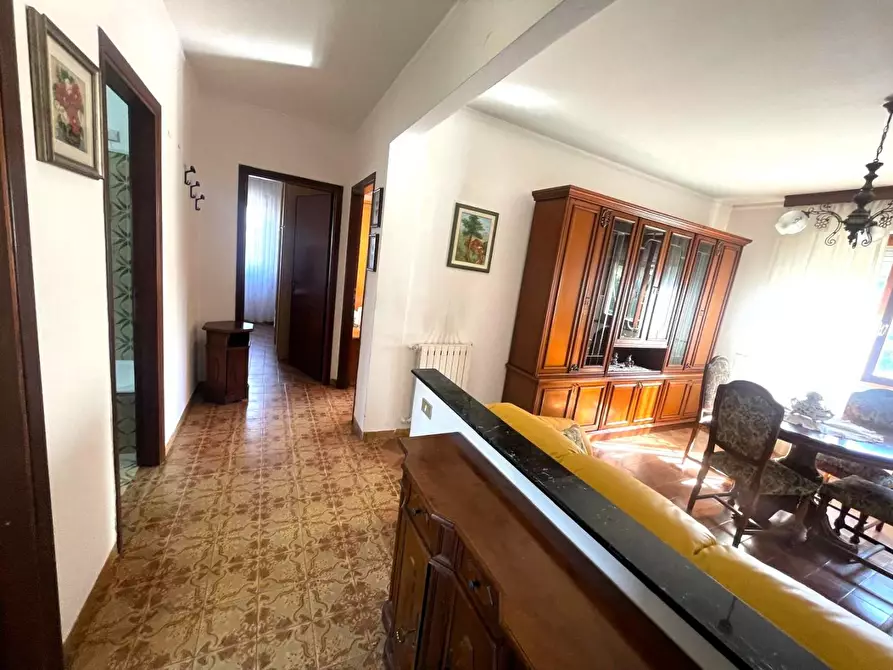 appartamento in vendita a Massa in zona Marina dei Ronchi