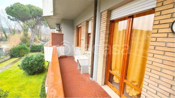 appartamento in vendita a Massa in zona Marina di Massa