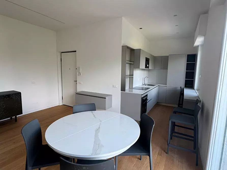 appartamento in vendita a Massa in zona Marina dei Ronchi