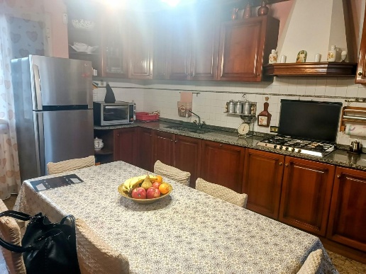 casa indipendente in vendita a Massa in zona Centro Storico