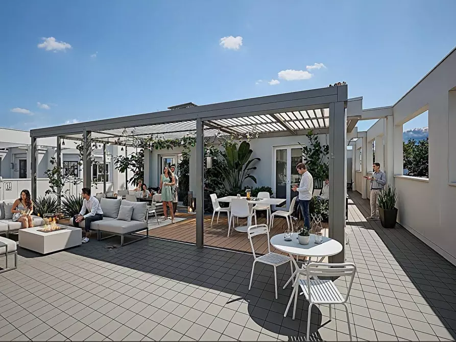 appartamento in vendita a Massa in zona Marina dei Ronchi