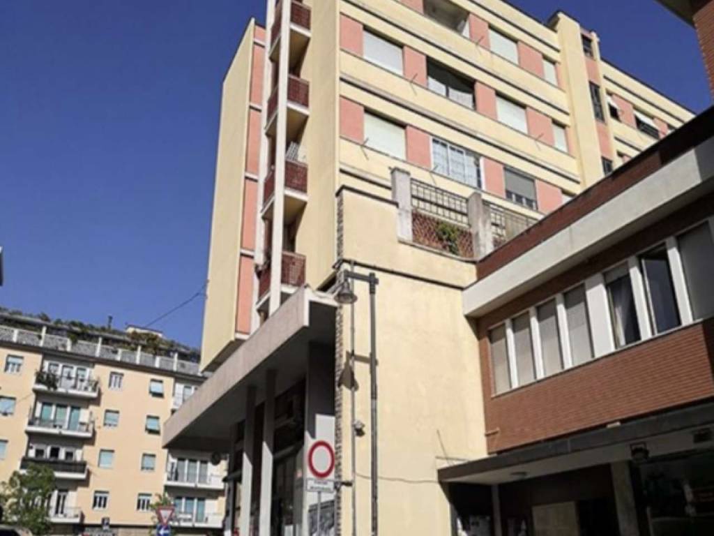 ufficio in vendita a Massa