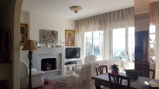 appartamento in vendita a Massa in zona Centro Storico