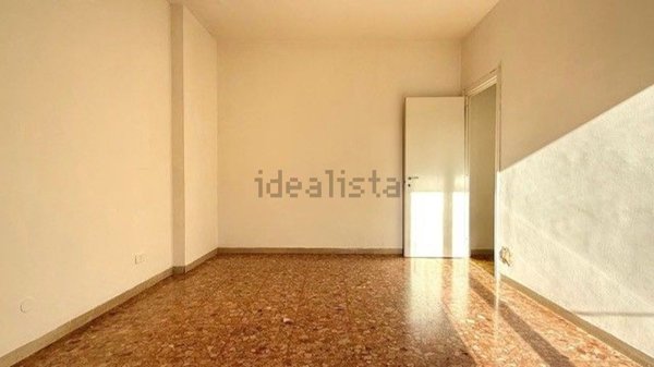 appartamento in vendita a Massa in zona Centro Storico