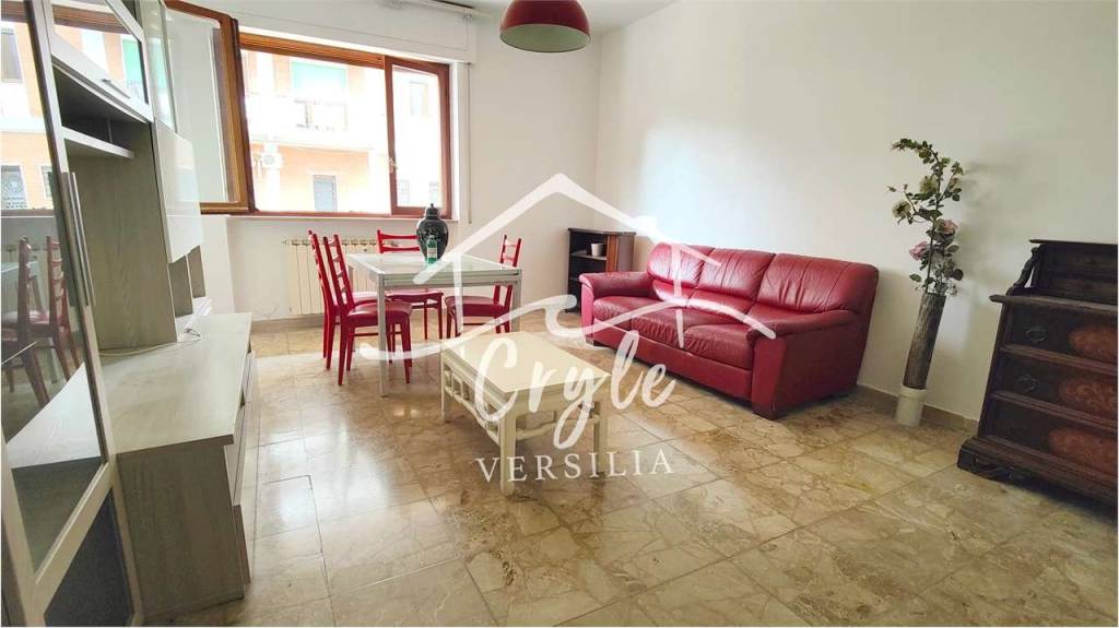 appartamento in vendita a Massa in zona Centro Storico