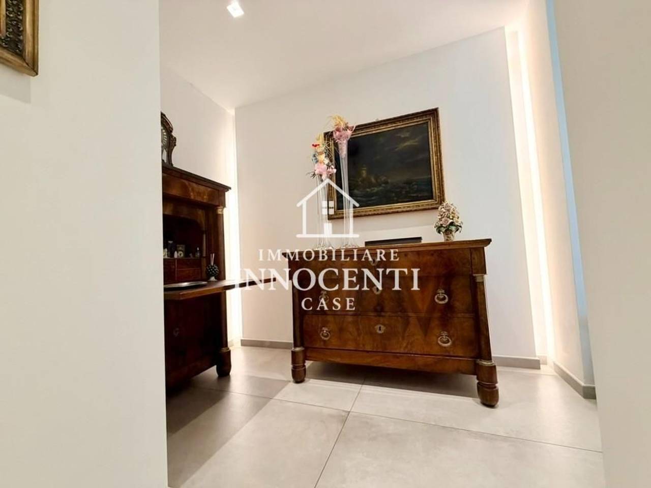 appartamento in vendita a Massa in zona Centro Storico