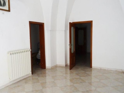 casa indipendente in vendita a Massa