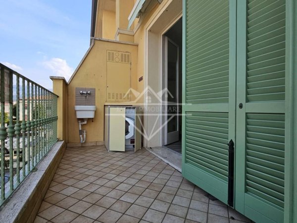 appartamento in vendita a Massa in zona Marina di Massa