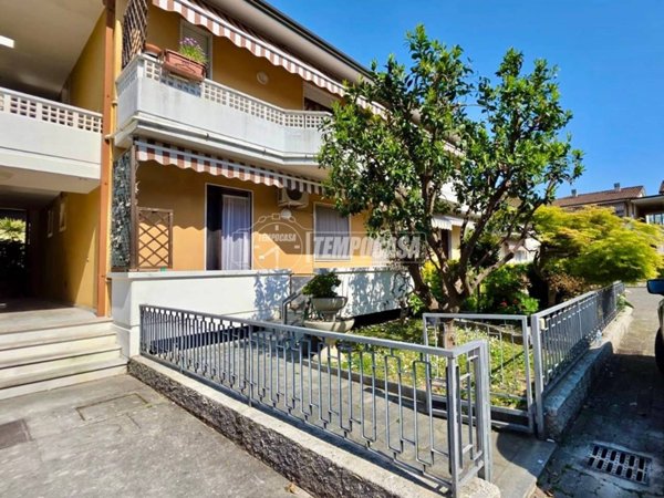 casa indipendente in vendita a Massa in zona Marina di Massa