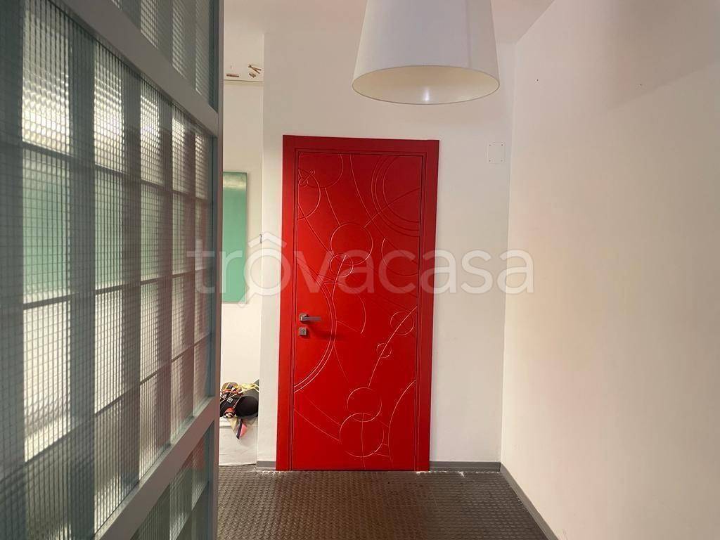 ufficio in vendita a Massa in zona Centro Storico