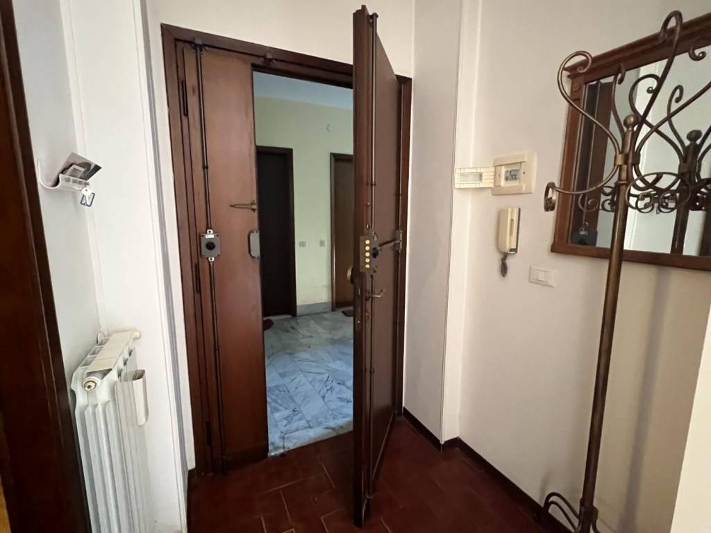 appartamento in vendita a Massa in zona Centro Storico