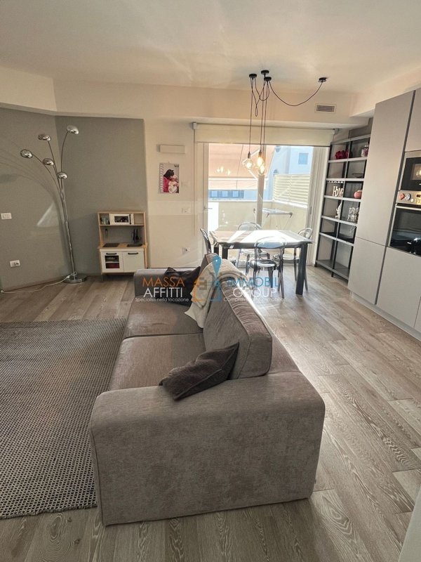 appartamento in vendita a Massa in zona Centro Storico