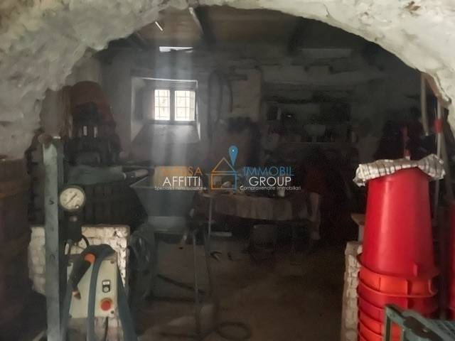 casa indipendente in vendita a Massa in zona Centro Storico