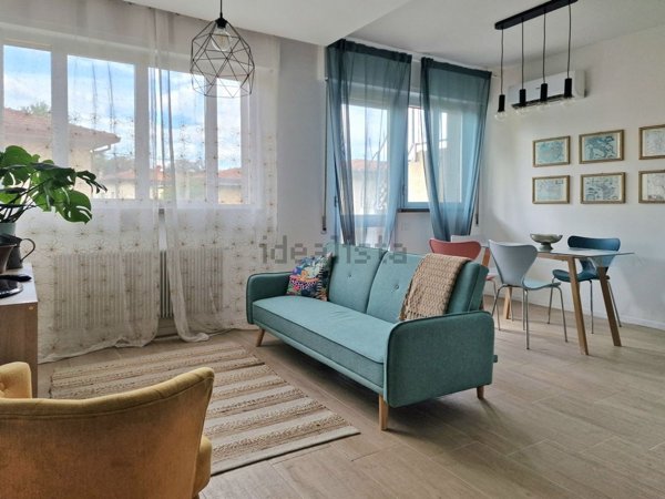 appartamento in vendita a Massa in zona Marina dei Ronchi