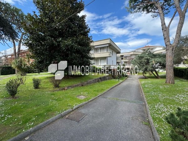 appartamento in vendita a Massa in zona Centro Storico