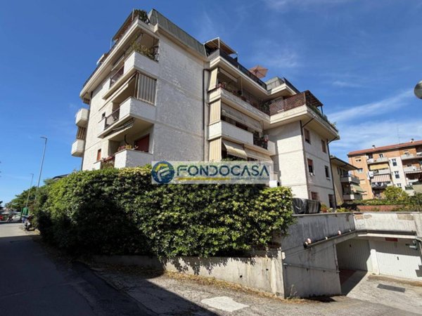 appartamento in vendita a Massa