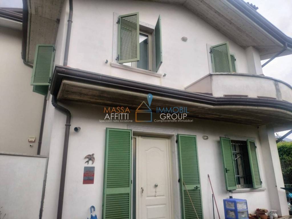 casa indipendente in vendita a Massa in zona Centro Storico