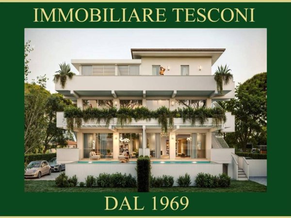 appartamento in vendita a Massa in zona Marina di Massa