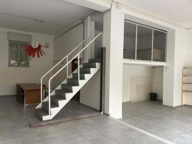 locale di sgombero in vendita a Massa in zona Centro Storico