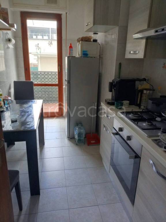 appartamento in vendita a Massa in zona Marina di Massa