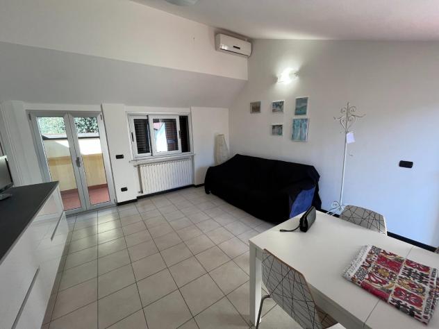 appartamento in vendita a Massa in zona Marina di Massa