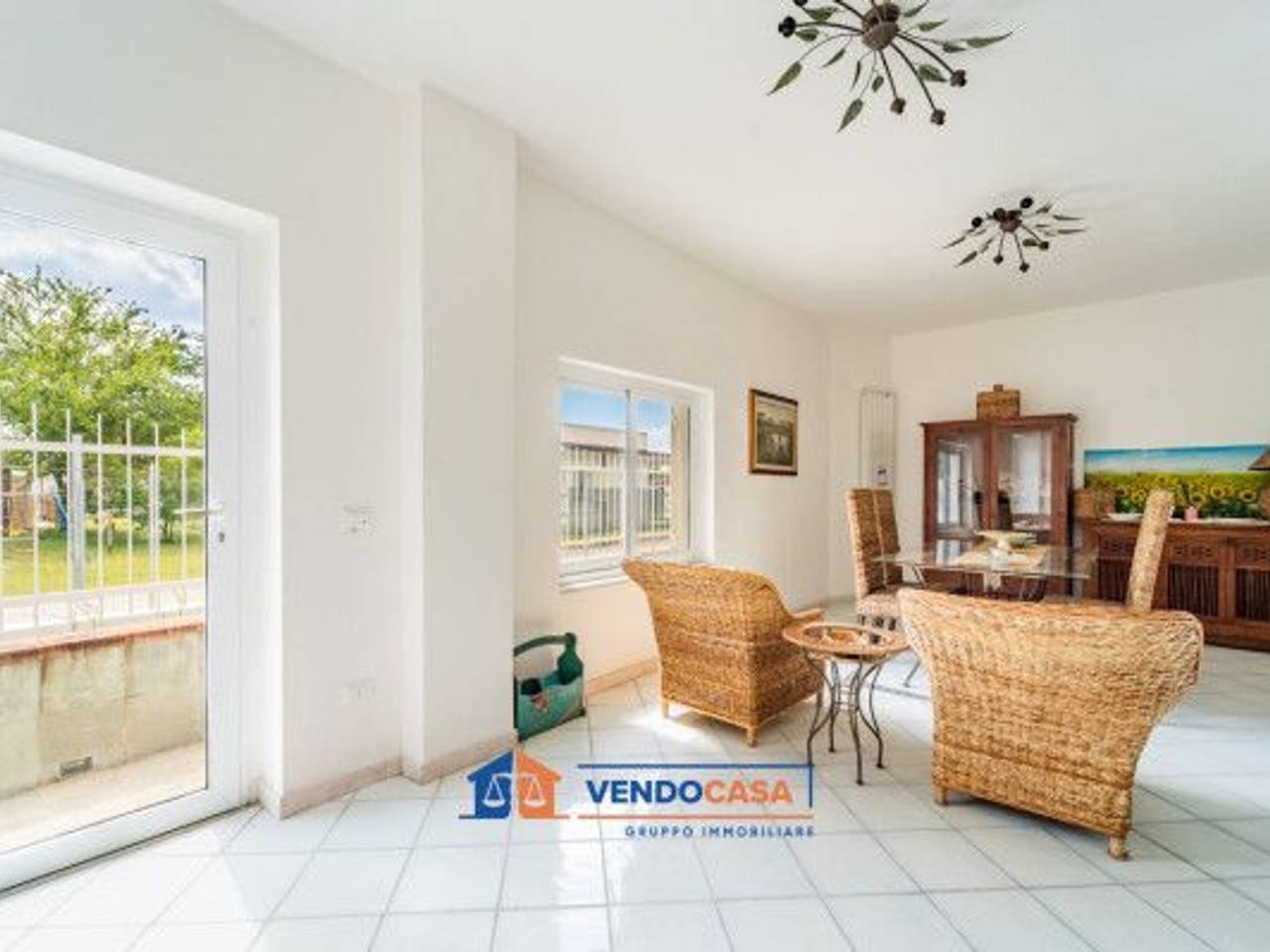 casa indipendente in vendita a Massa in zona Marina di Massa