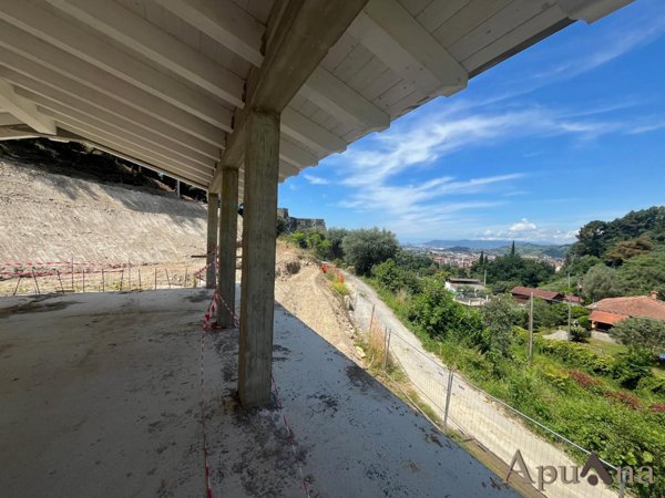 casa indipendente in vendita a Massa in zona Centro Storico