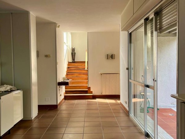 appartamento in vendita a Massa in zona Marina dei Ronchi