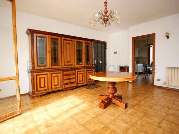 appartamento in vendita a Massa in zona Mirteto