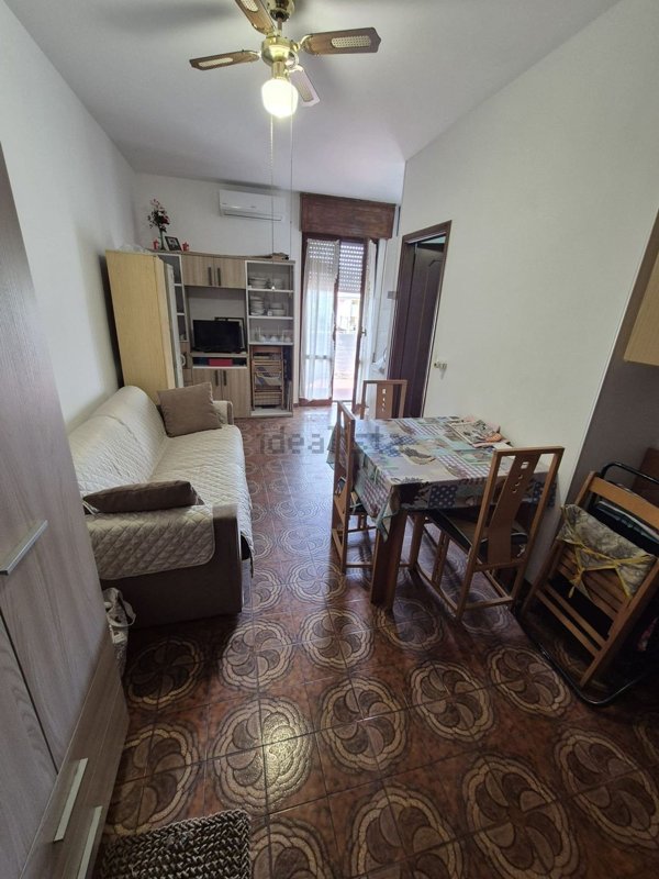 appartamento in vendita a Massa in zona Marina di Massa