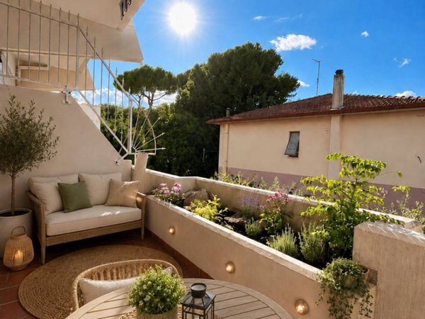 casa indipendente in vendita a Massa in zona Marina dei Ronchi
