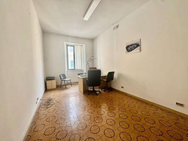 appartamento in vendita a Massa in zona Centro Storico