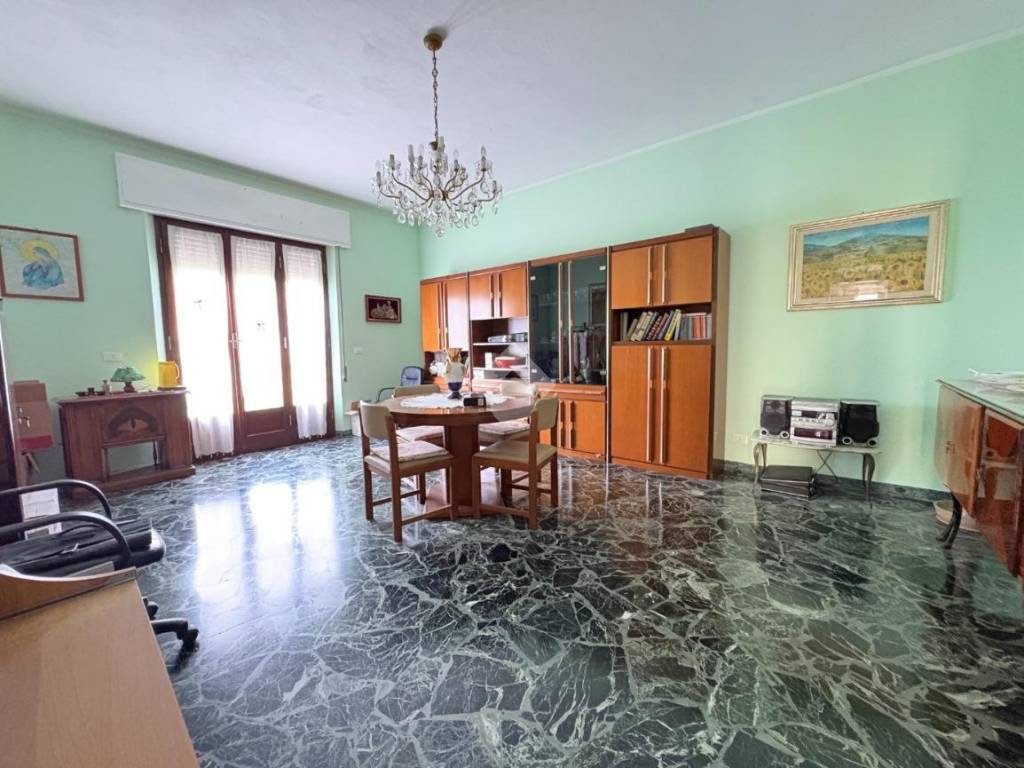 casa indipendente in vendita a Massa in zona Castagnola