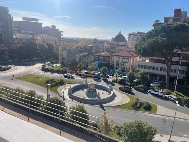 appartamento in vendita a Massa in zona Centro Storico