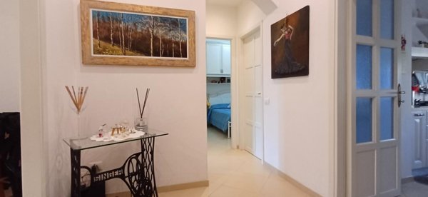 appartamento in vendita a Massa in zona Centro Storico