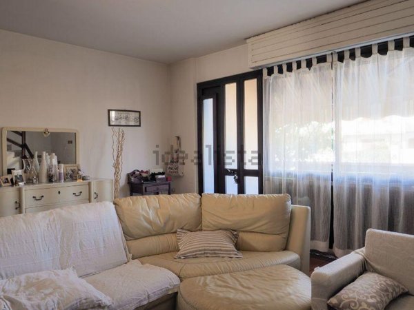 casa indipendente in vendita a Massa in zona Centro Storico