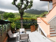 casa indipendente in vendita a Massa in zona Marina di Massa