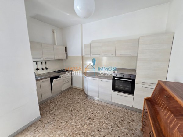 appartamento in vendita a Massa in zona Centro Storico