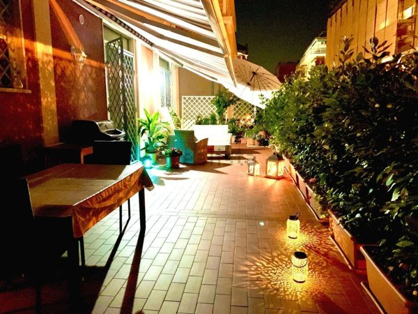appartamento in vendita a Massa in zona Centro Storico