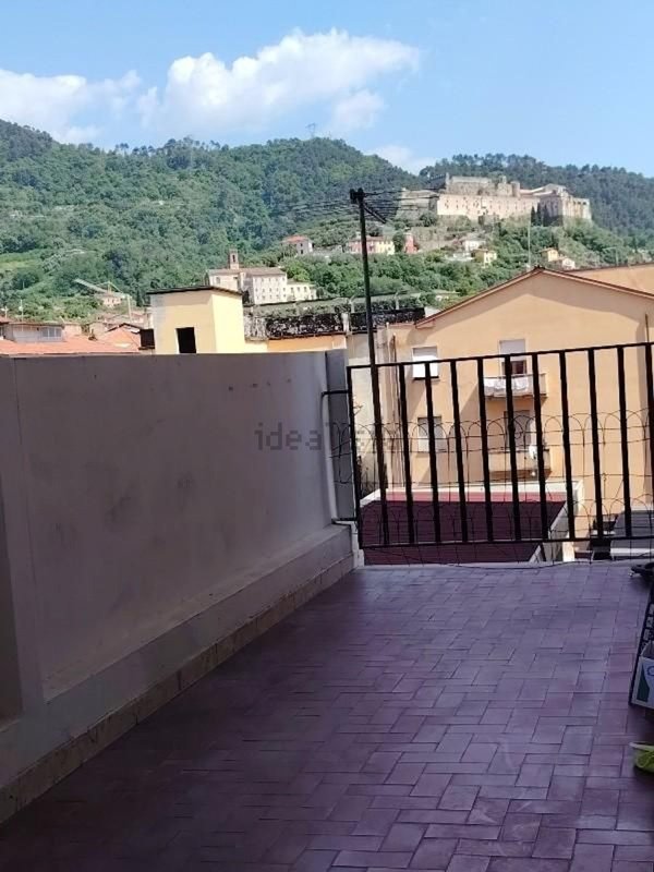 appartamento in vendita a Massa in zona Centro Storico
