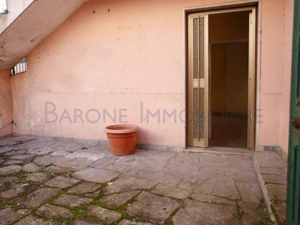 appartamento in vendita a Massa in zona Antona