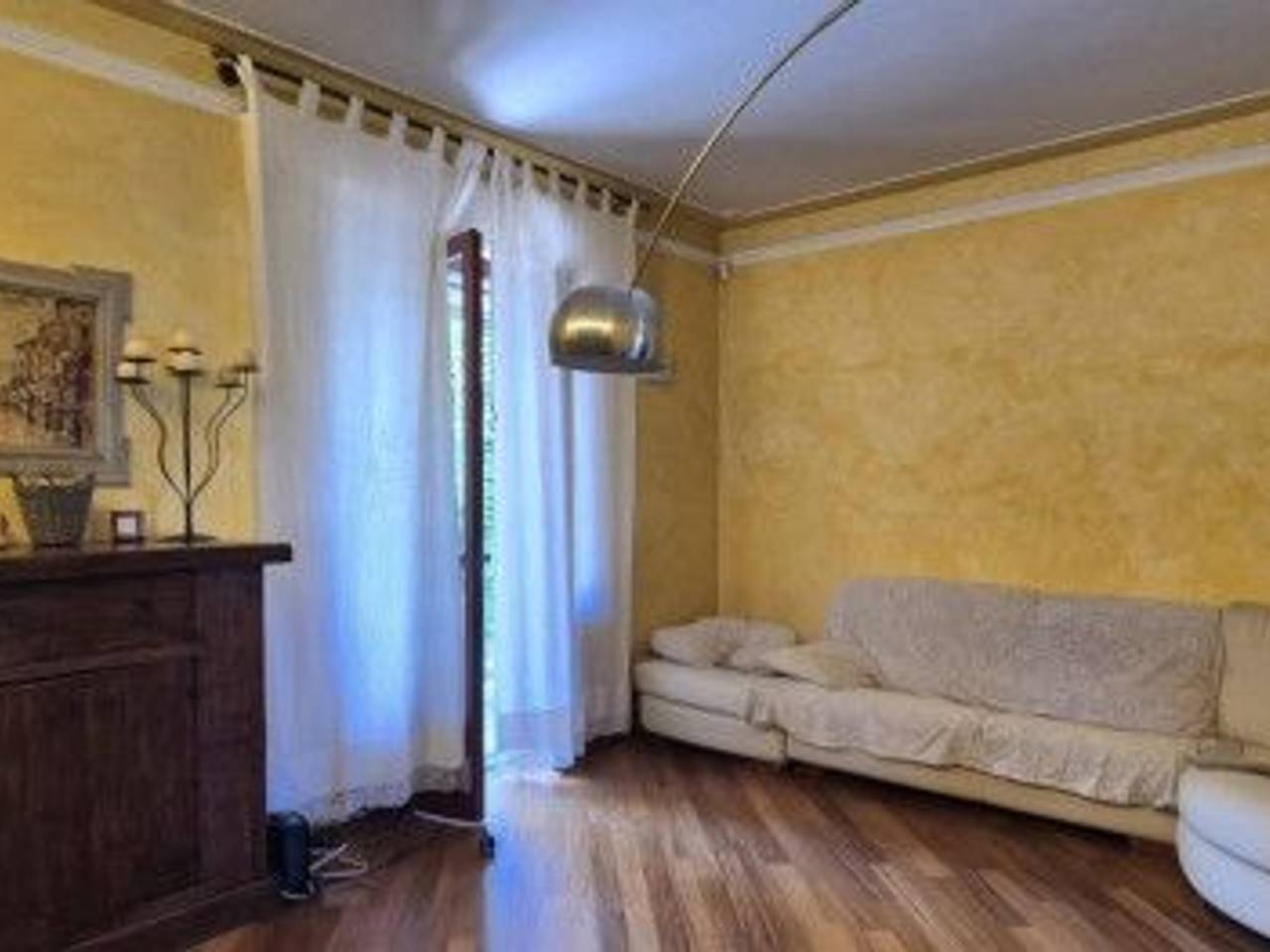 appartamento in vendita a Massa in zona Marina dei Ronchi