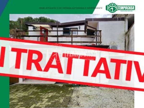 casa indipendente in vendita a Massa in zona Centro Storico